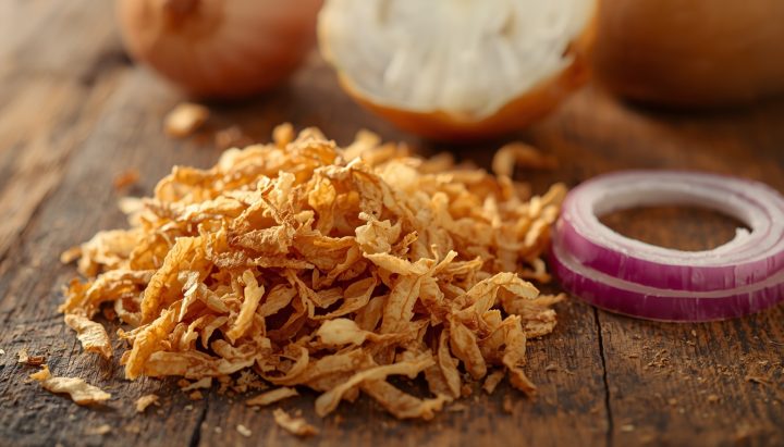 How to Make Dried Onions at Home with Oven and Air Fryer